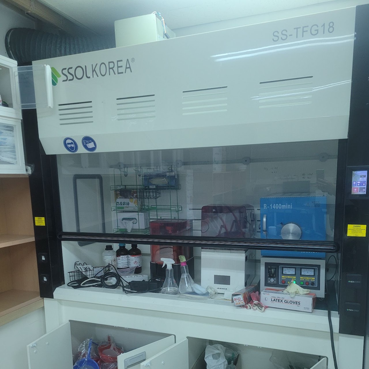 Fume Hood